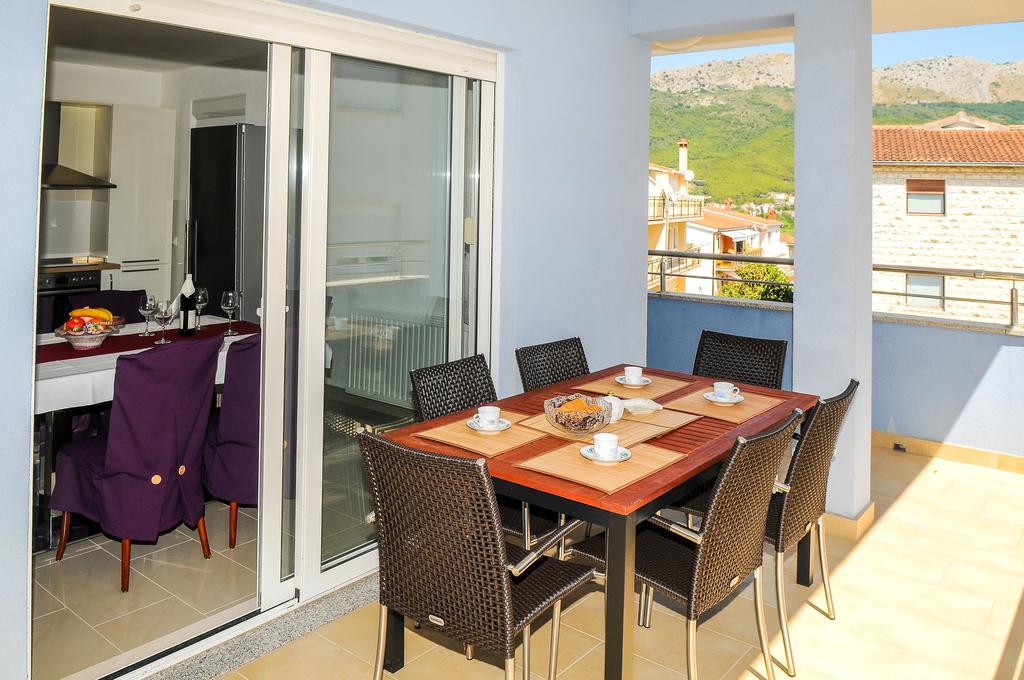 Apartments Anamarija Split Exterior foto
