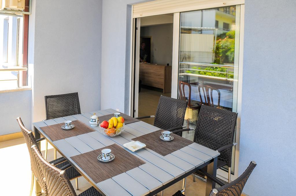 Apartments Anamarija Split Exterior foto